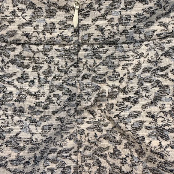 LOFT Black and White Jacquard Lined Mini Skirt - Picture 4 of 7